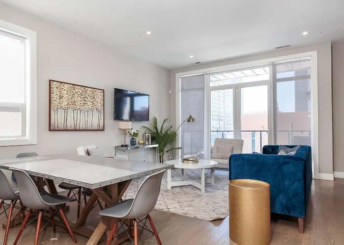 Breathtaking Downtown Penthouse B - Sleeps 11 Сasa de vacaciones *