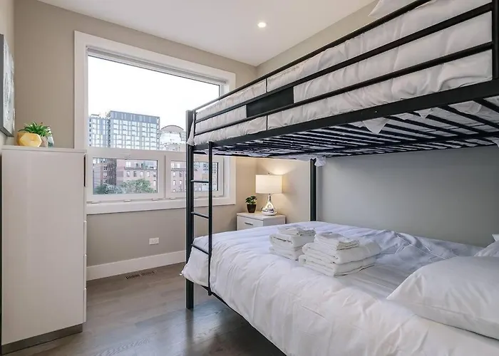 Сasa de vacaciones Breathtaking Downtown Penthouse B - Sleeps 11 *