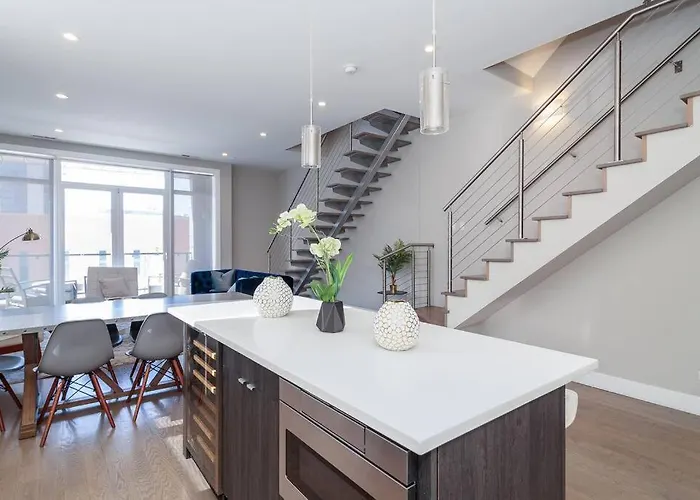 Breathtaking Downtown Penthouse B - Sleeps 11 Сasa de vacaciones Chicago