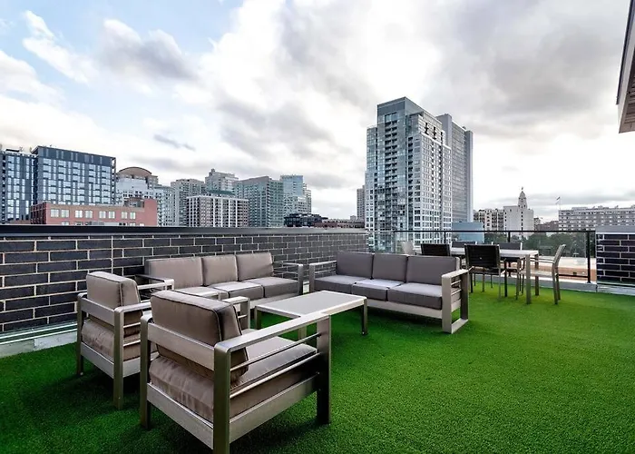 Breathtaking Downtown Penthouse B - Sleeps 11 Сasa de vacaciones
